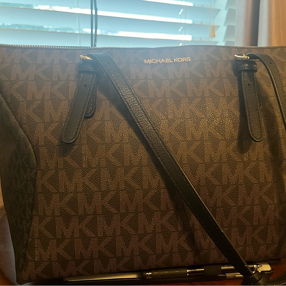 Brand new Michael Kors purse